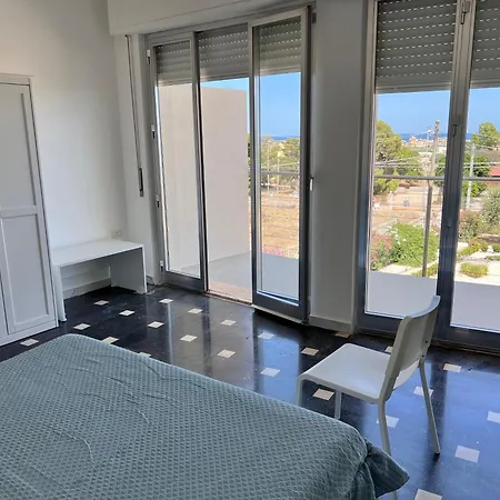 Marzamemi Rooms マルツァメミ