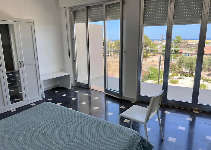 Marzamemi Rooms Марцамеми