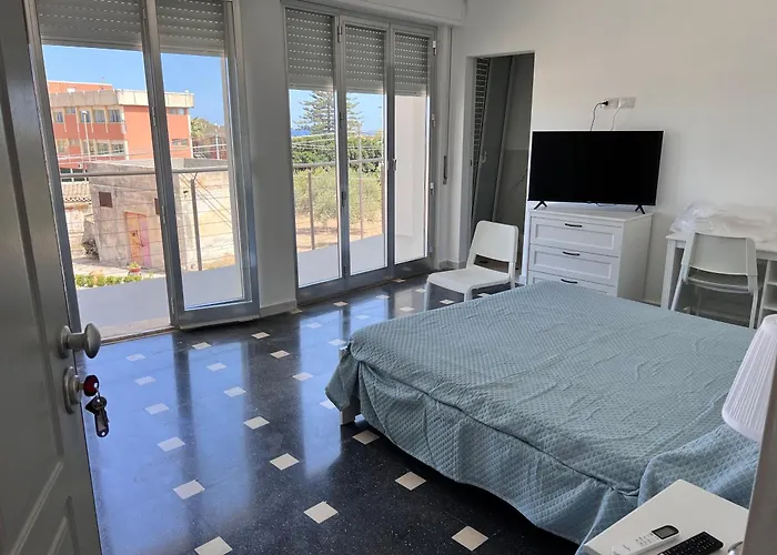 Гостевой дом Marzamemi Rooms 3*